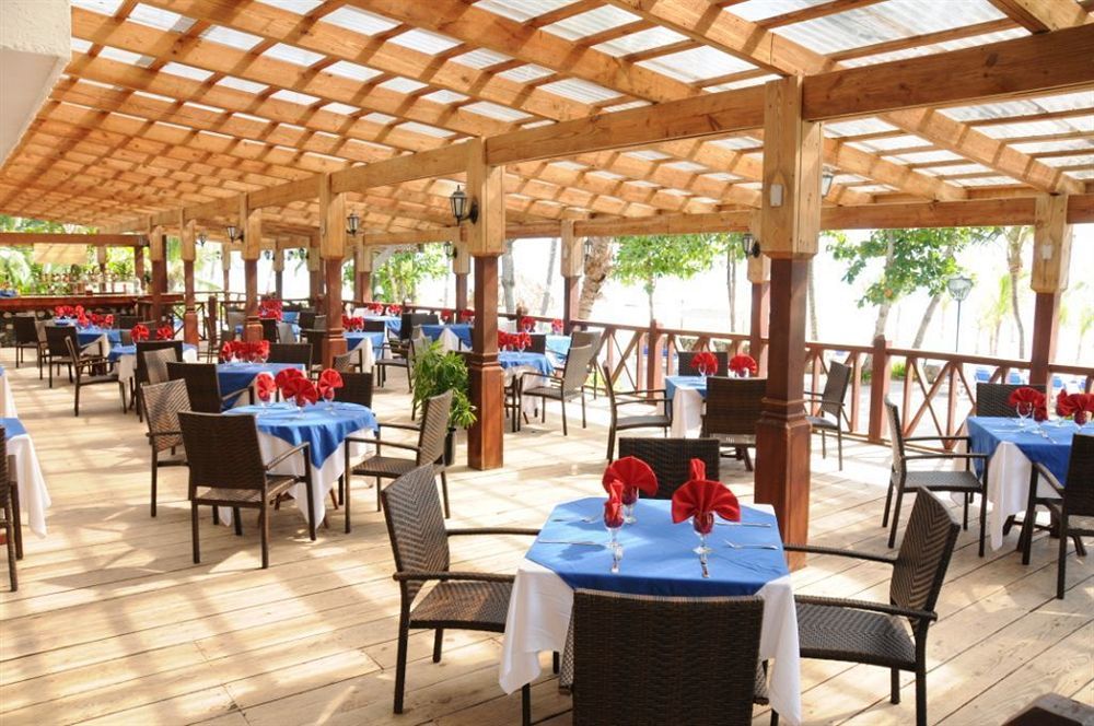 Coral Costa Caribe Beach Resort Хуан Долио Екстериор снимка